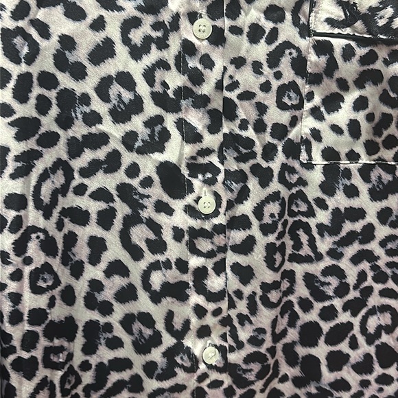 Victoria Secret Large 2 piece pajamas Leopard print size large - Picture 5 of 9